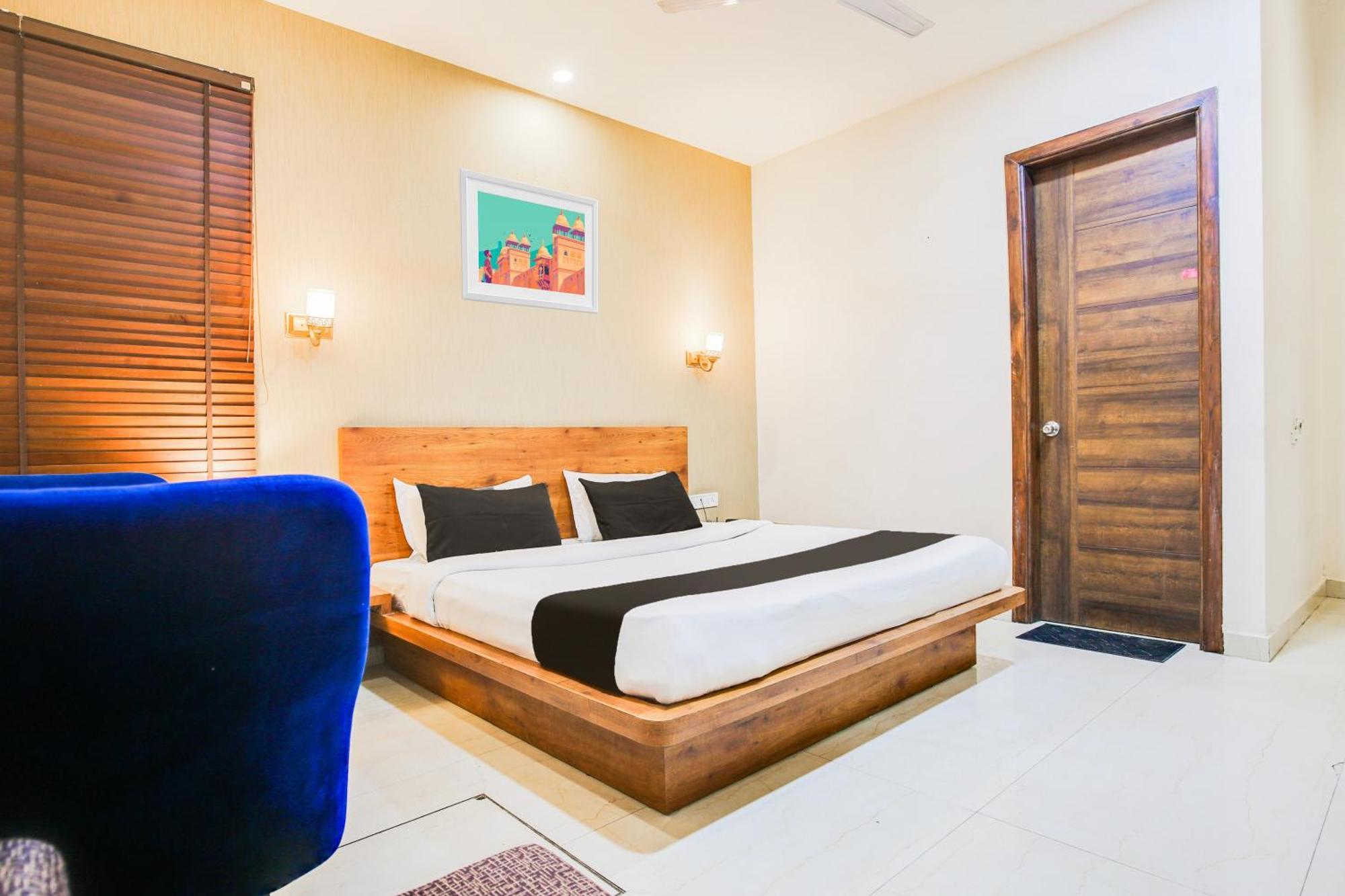 Super Townhouse Grand Fortune Amritsar Eksteriør billede