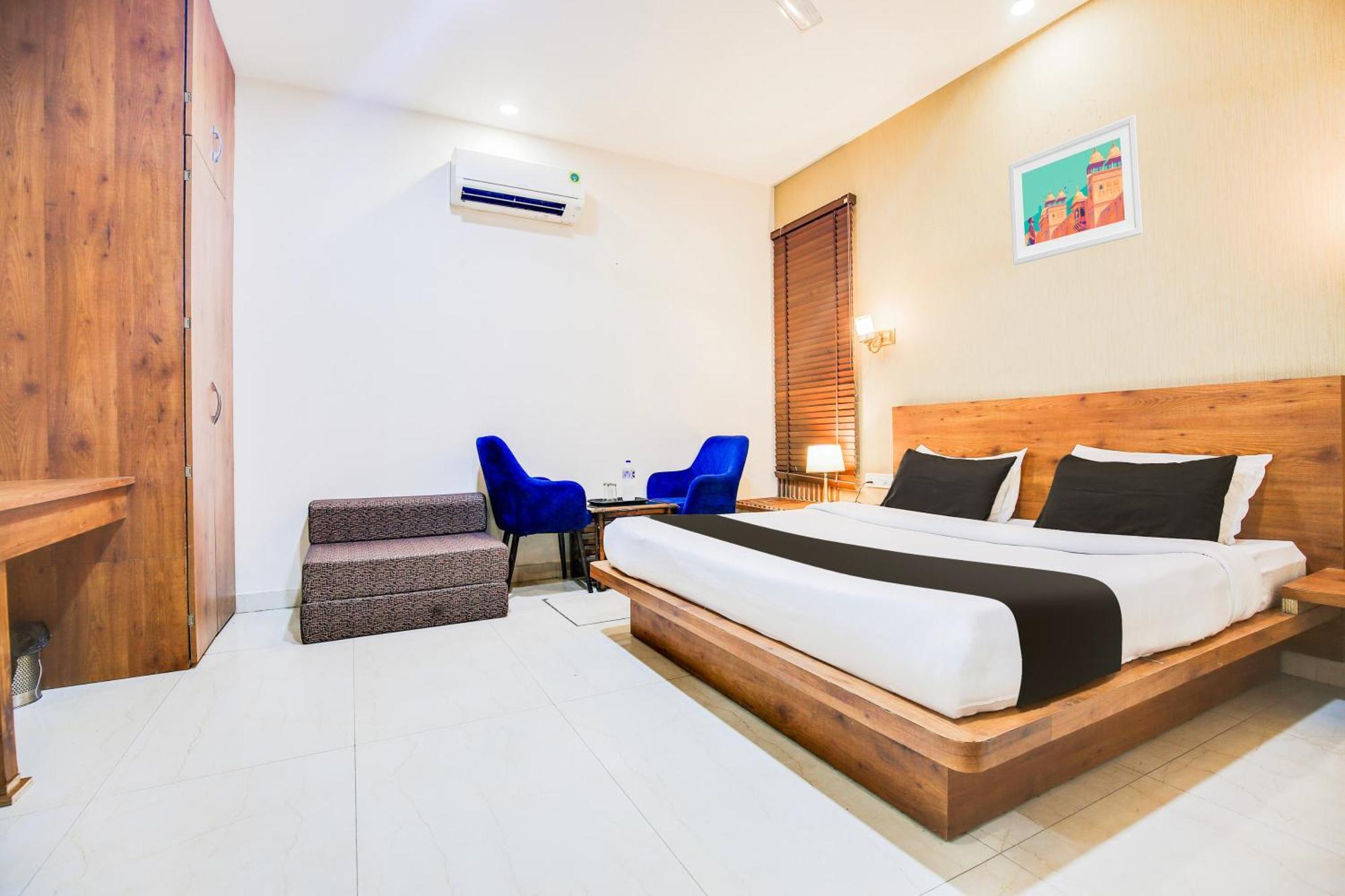 Super Townhouse Grand Fortune Amritsar Eksteriør billede